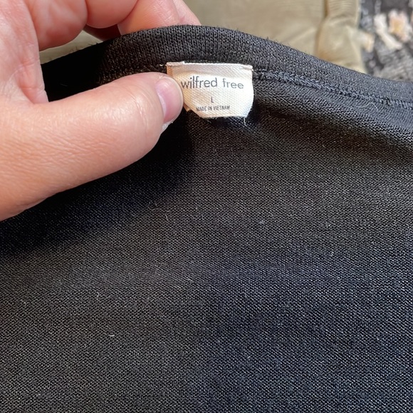 Wilfred Free l T-Shirt - Picture 3 of 3